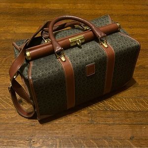 Hartmann Wings Collection Train Case/Barrel Bag